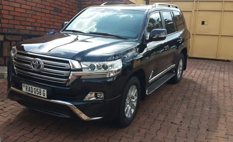 Toyota Land Cruiser V8 Toyota Land Cruiser V8