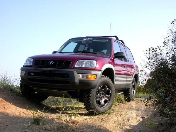 Safari Car Rental Rwanda, Kigali Corporate SUV Hire, The 5 door Rav4 self drive rental